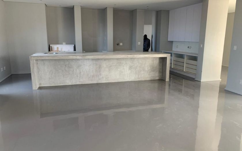 Epoxy Poliüretan: Dayanıklı Zemin Kaplamalarının Şıklığı Epoxy